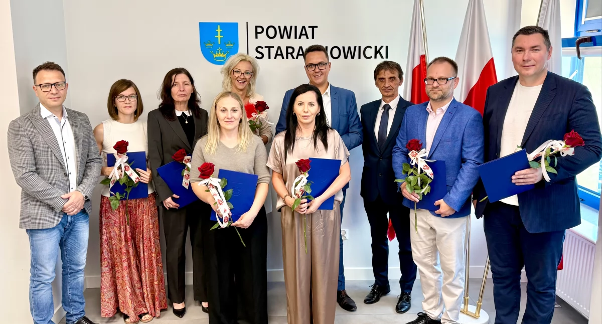 Nowi dyrektorzy i awanse nauczycieli w powiecie starachowickim