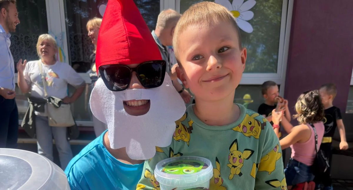  Przedszkole Możliwości – Piknik Marzeń w smerfowej krainie PM nr 15