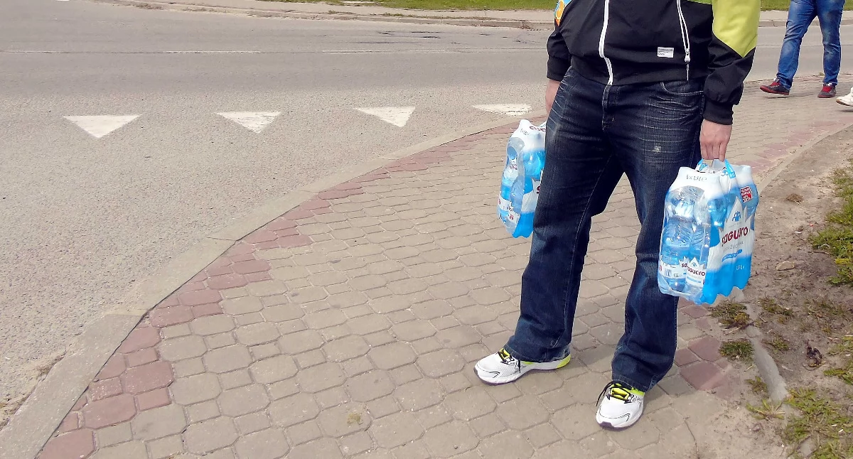 Po skażeniu wody w Starachowicach - jakie rekompensaty dla mieszkańców?