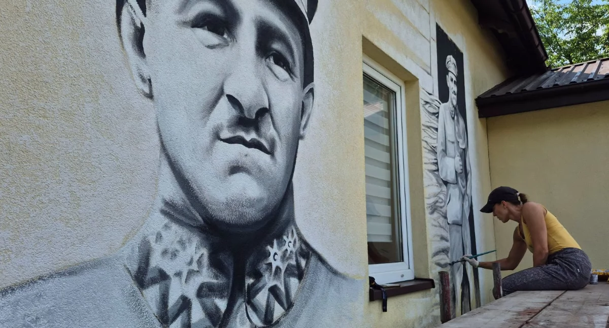 Gmina Brody upamiętnia lokalnego Bohatera. W borze Kunowskim powstaje mural poświęcony gen. Tadeuszowi Piskorowi