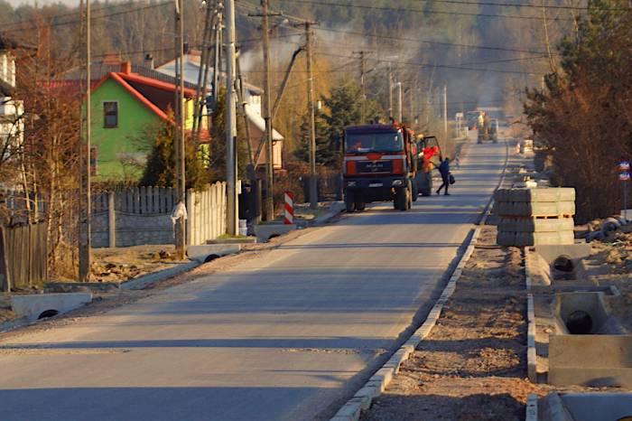 5,6 mln zł dla Adamowa
