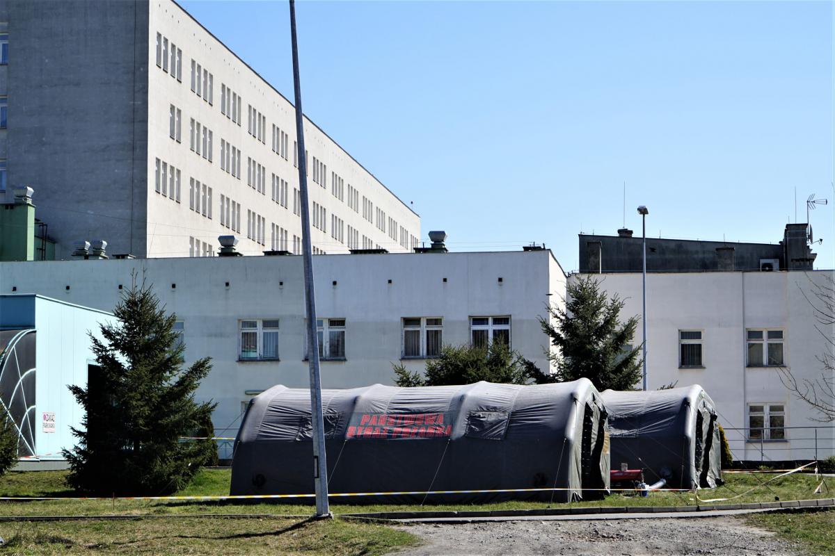 Druga ofiara koronawirusa w województwie świętokrzyskim. Była leczona w Starachowicach