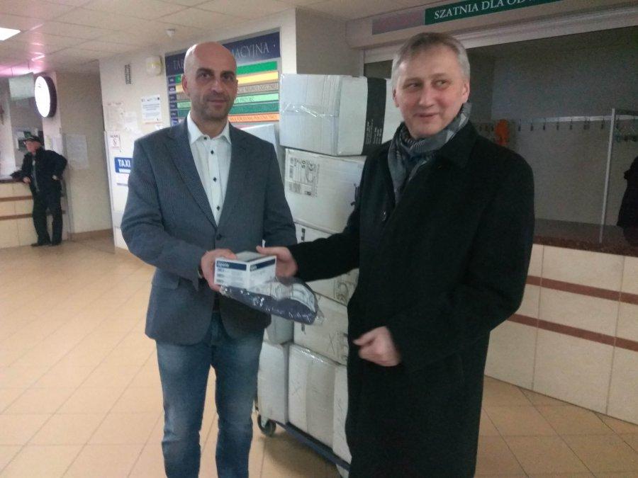 PILNE: nowa dostawa. Są środki ochrony osobistej w starachowickim szpitalu