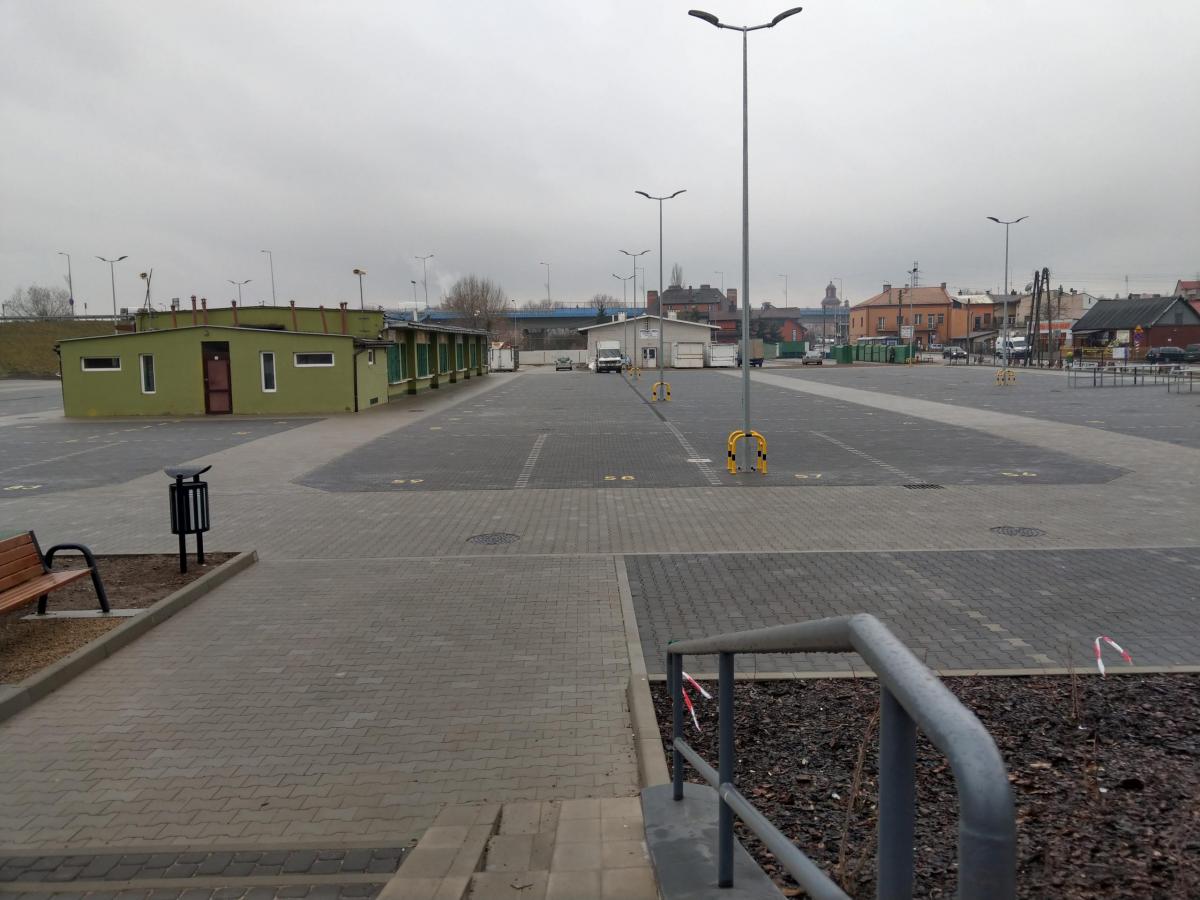 PILNE: targowisko miejskie w Starachowicach zamknięte do odwołania. Place zabaw i obiekty sportowe również