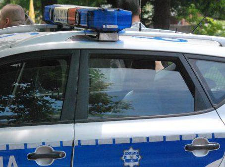 Są straty po włamaniu. Mundurowi szukają sprawcy