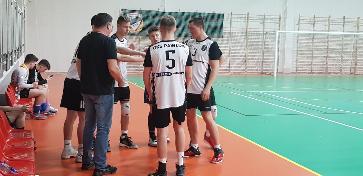 Drużyna z Nowin lepsza w trzech setach. Nadzieja na awans jeszcze nie zgasła [ZDJĘCIA]