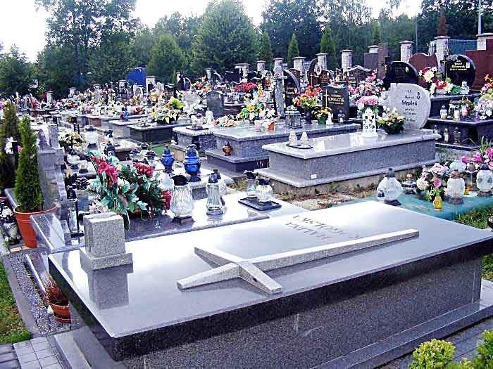 Nowy cennik cmentarnych opłat już u nas!