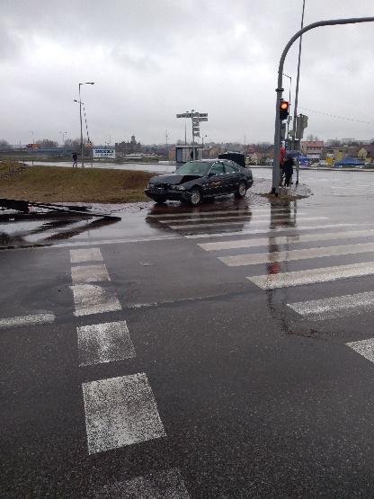 Wystarczył moment nieuwagi. Sprawcą kierowca niemieckiego auta [ZDJĘCIA]