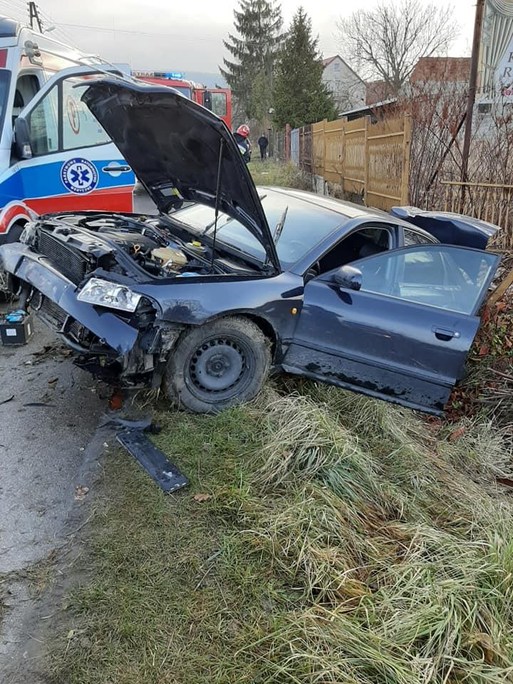 Stracił panowanie nad autem i... Mandat dla kierowcy [ZDJĘCIA]