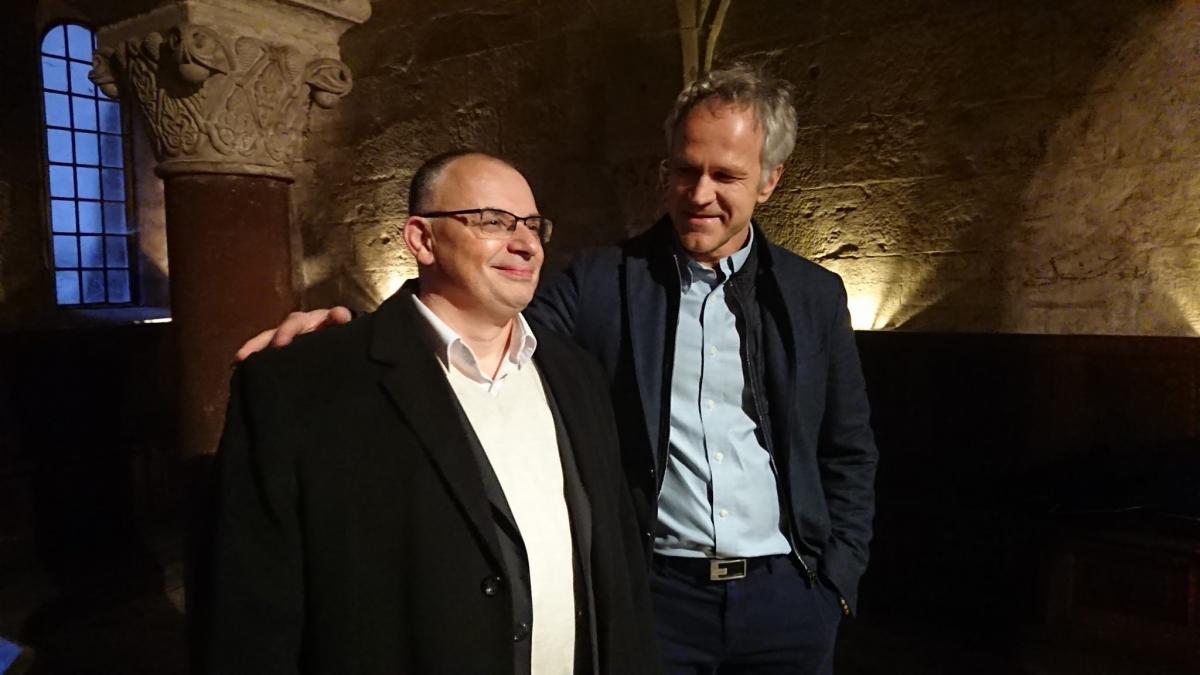 Przedpremiera i spacer z aktorami