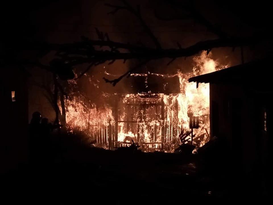 Uwaga! Podpalacz w niebezpiecznej akcji [ZDJĘCIA]