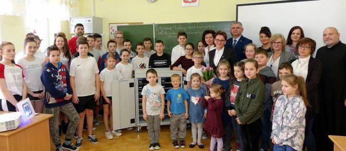 Z korzyścią dla i dzieci