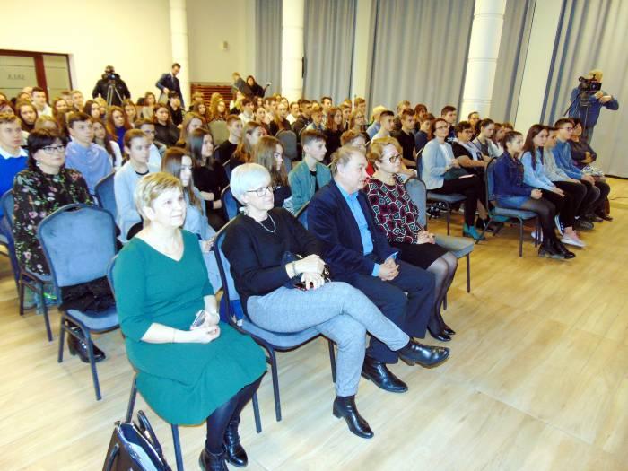 Wszystko zaczyna się od słowa...