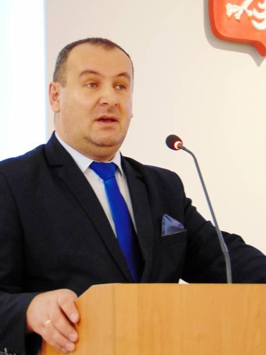 Obronili dyrektora