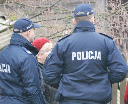 Policja ostrzega przed kruchym lodem