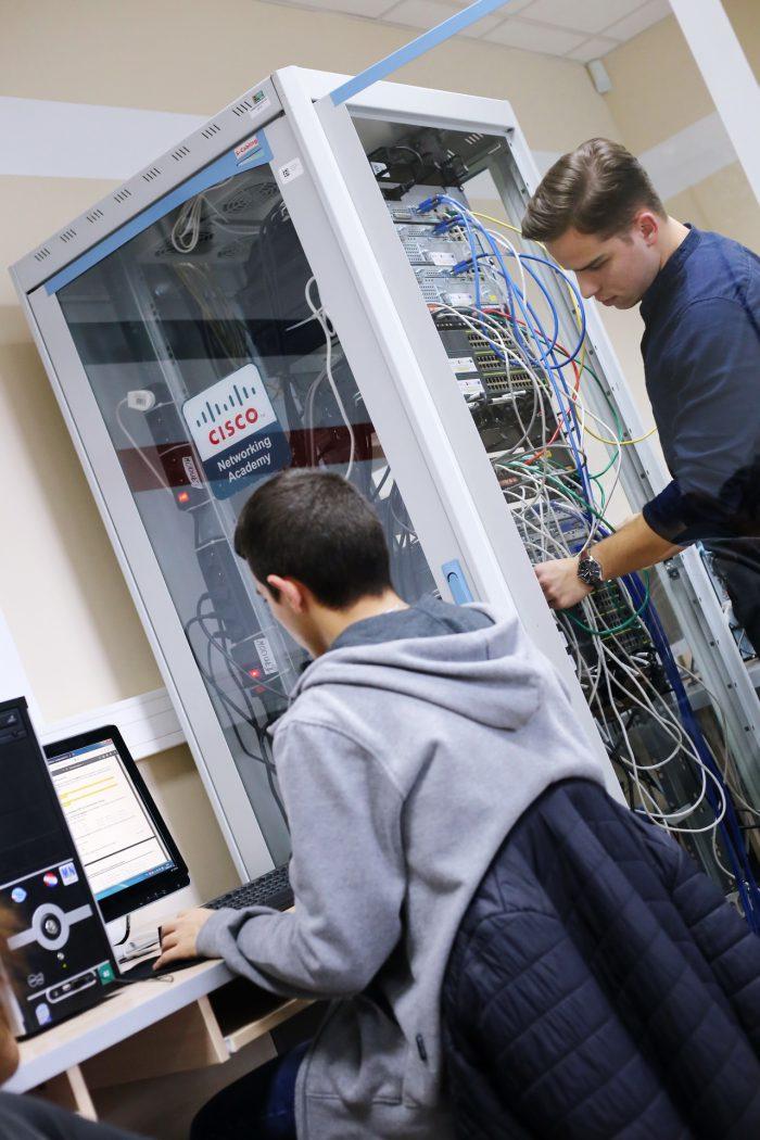 Teleinformatyka, specjalność przyszłości na Politechnice Świętokrzyskiej