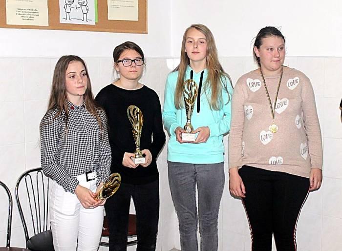 Szachiści w hołdzie dla Niepodległej