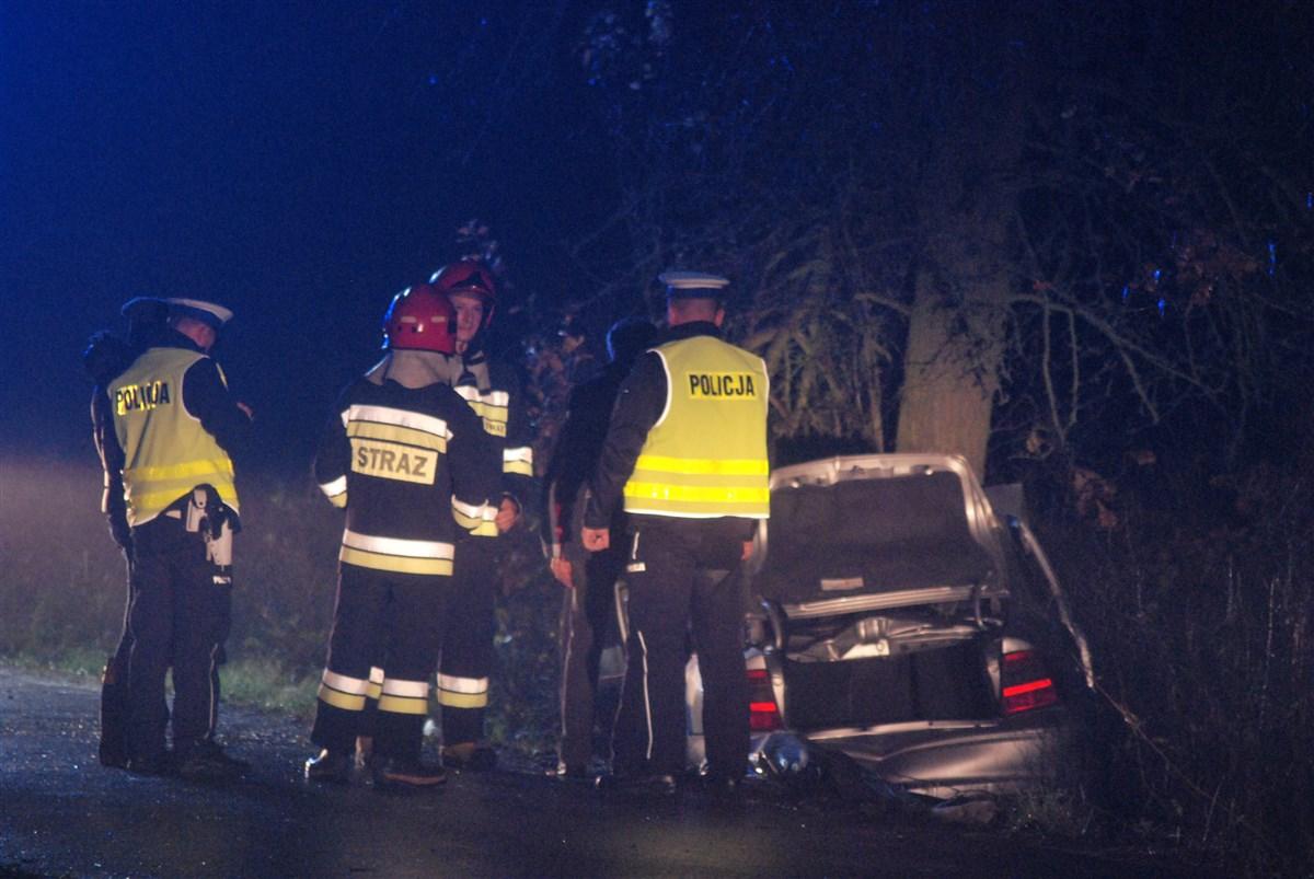 PILNE: nocny koszmar. Śmierć na drodze w Lipiu [ZDJĘCIA]