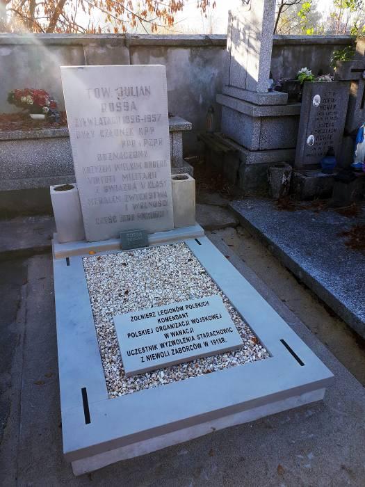 Nagrobek Juliana Rossy odnowiony