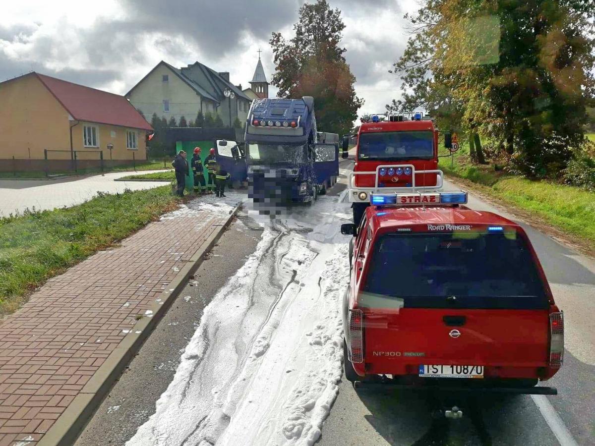 Próbował gasić ogień na własną rękę. Niestety bezskutecznie