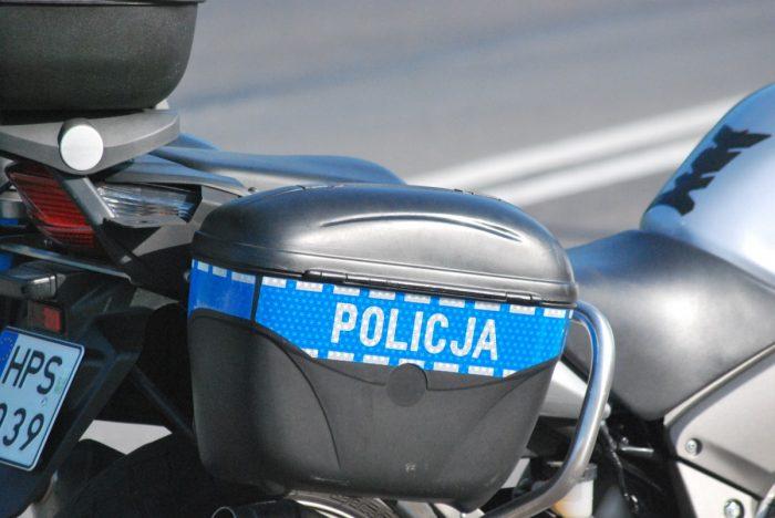 Potrąciła przed sklepem. Stróże prawa w akcji