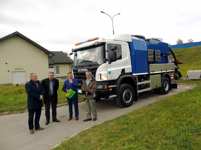Nowy samochód dla wodociągów