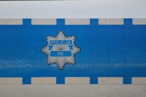Międzynarodowa kolizja przed centrum handlowym