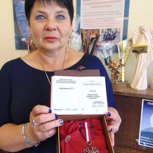 Gloria Artis dla B. M. Mrózek
