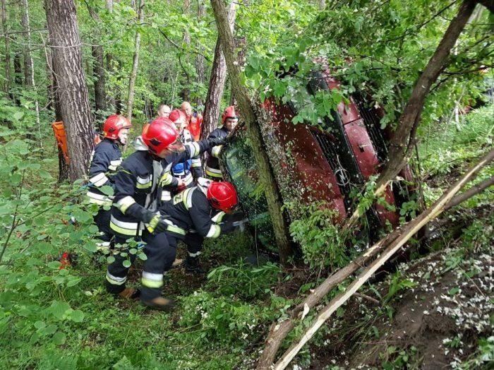 Pijany w sztok kierowca i pasażerowie otarli się o śmierć [ZDJĘCIA]