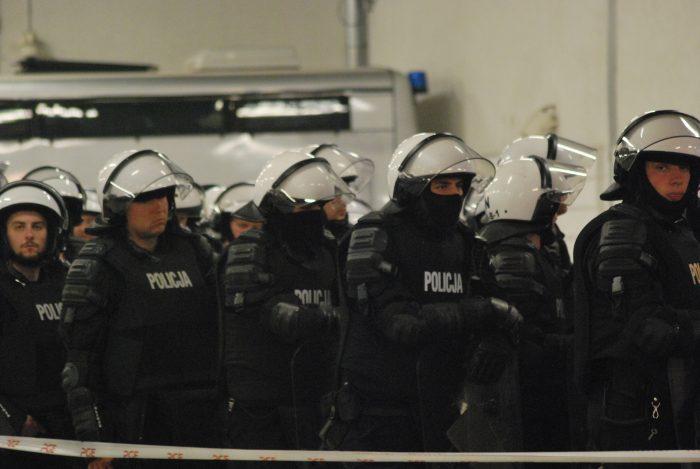 Podejrzani o zabójstwo i pobicie z użyciem niebezpiecznego narzędzia nadal w areszcie