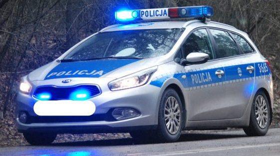 Na skrzyżowaniu kia zderzyła się z motorowerem. Poszkodowana trafiła do szpitala