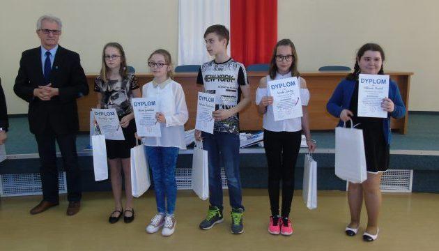 Jubileuszowy Salon Wiosenny o drogach do wolności