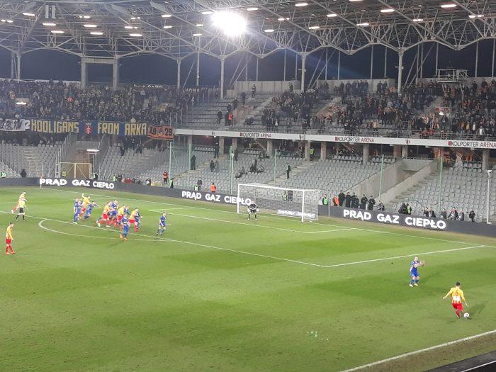 TYGODNIK na meczu Pucharu Polski. Korona coraz bliżej gry na PGE Narodowym