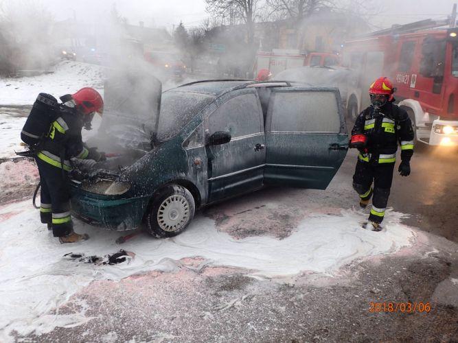 Samochód w ogniu