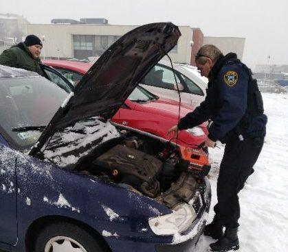 Problem z odpaleniem? Dzwoń po strażników!