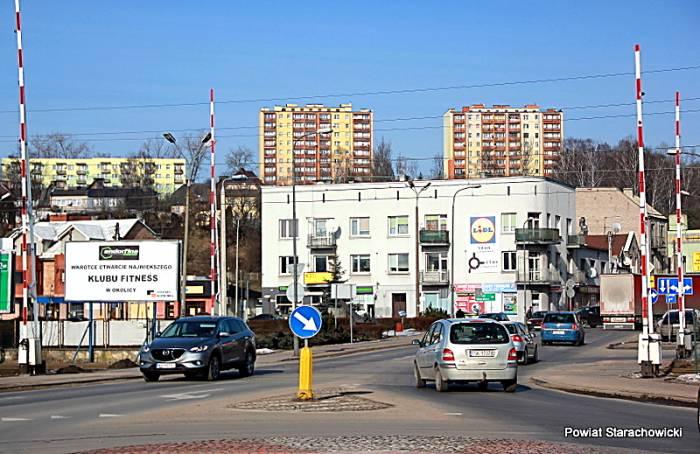 Czy przejazd kolejowy w Starachowicach Zach. zniknie z krajobrazu?