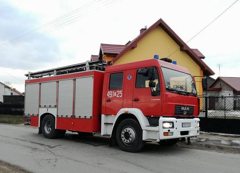 Na ratunek wezwali zawodowych strażaków ze Starachowic. Po co? [ZDJĘCIA]