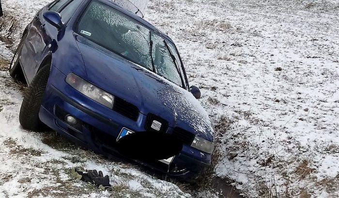 Seria wypadków na śliskich drogach