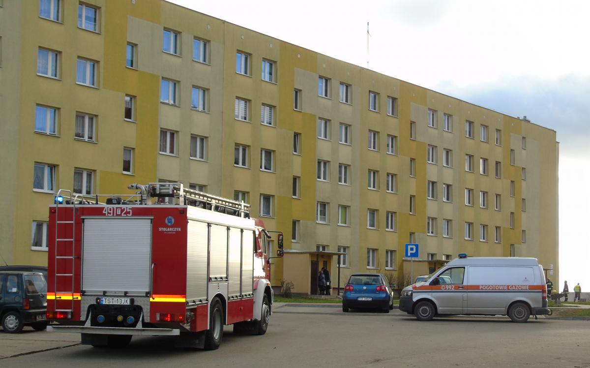 Gaz ulatniał się w bloku? Straż pożarna i pogotowie gazowe na miejscu