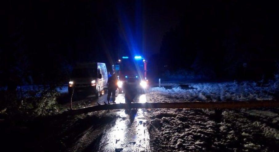 Pracowita noc starachowickich strażaków