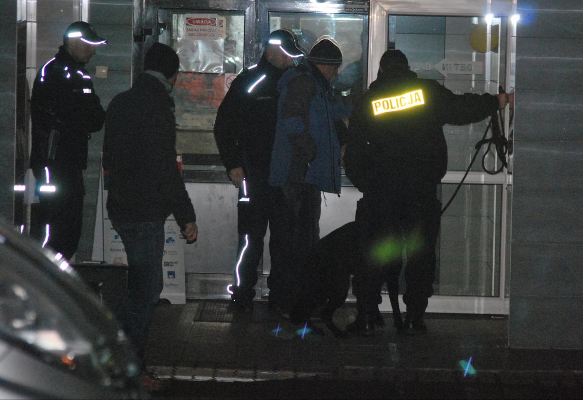 Napad. Policja podaje rysopis sprawcy i prosi o pomoc