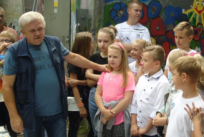 Ponad 1000 dzieci w szkółce pana Kazimierza