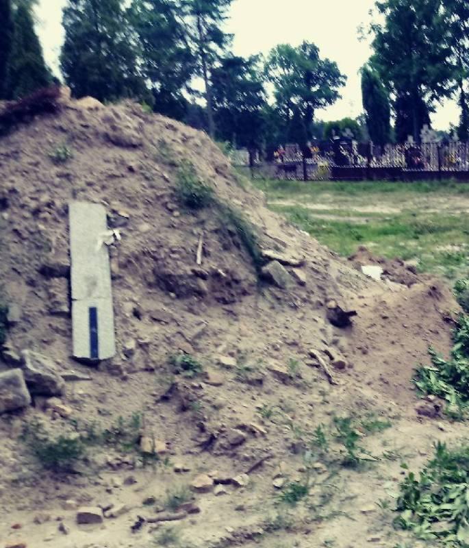 Zmarłym może wszystko jedno...