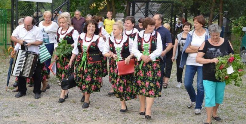 Sobótki z wiankami