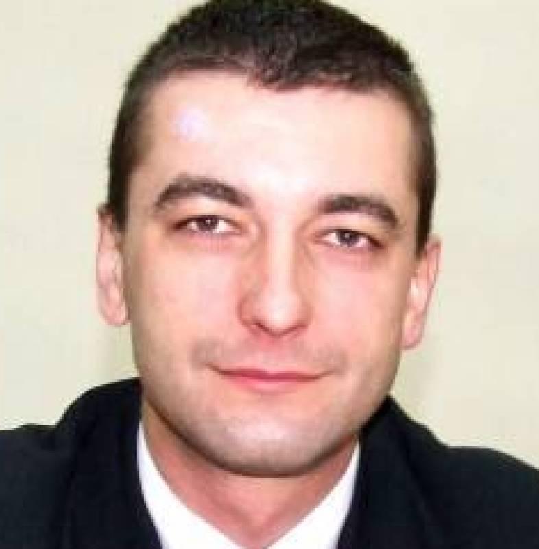 Co z budową masztu?