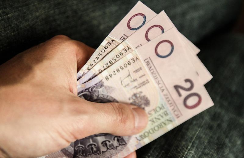 Zyski spółek z kieszeni podatników?