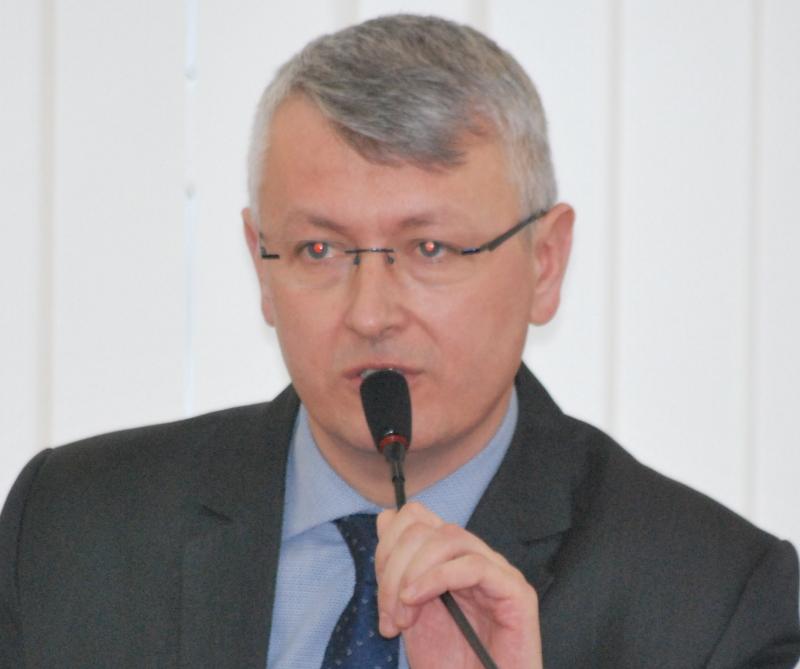 W oświacie ewolucja, nie rewolucja