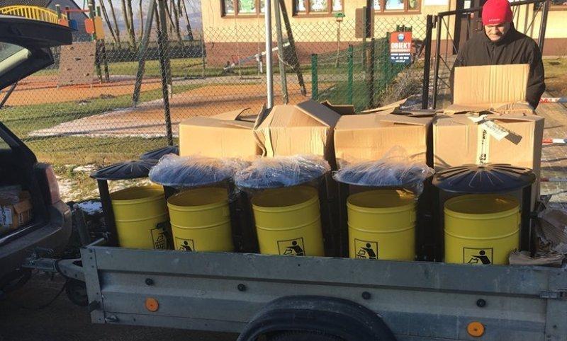 Pawłów: Nowe kosze na ulice