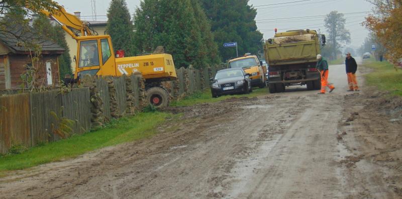 Zniszczyli nam drogę!