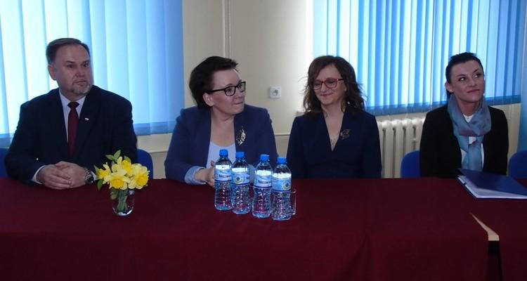 Minister edukacji gościła w Starachowicach